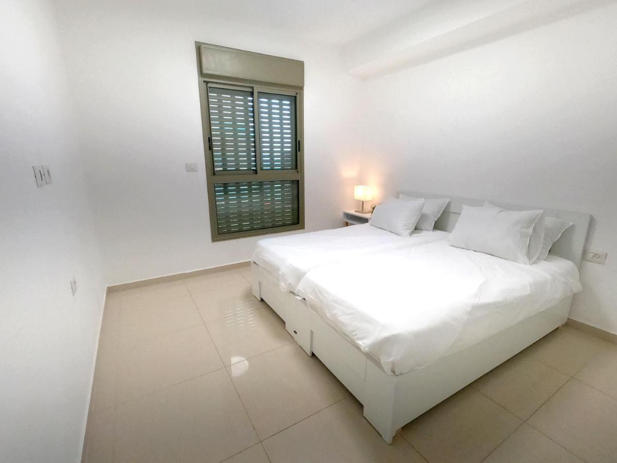 Beach Suite Israel- Best View, Gym, Massage Chair, Low Fee For Off-Site Indoor Pool Spa ביץ סוייט ישראל- נוף ים מאלף, כיסא מסאז, חדר כושר, אפשרות לבריכה מקורה, וספא בתשלום ממש מוזל Ashkelon Esterno foto